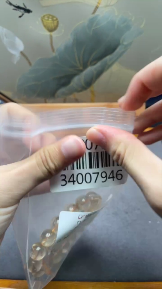 C34007946 Crystal Bracelet, Color Origin Undetermined, Total Weight Approx. 44.79g, Size About 12.2mm (Color)