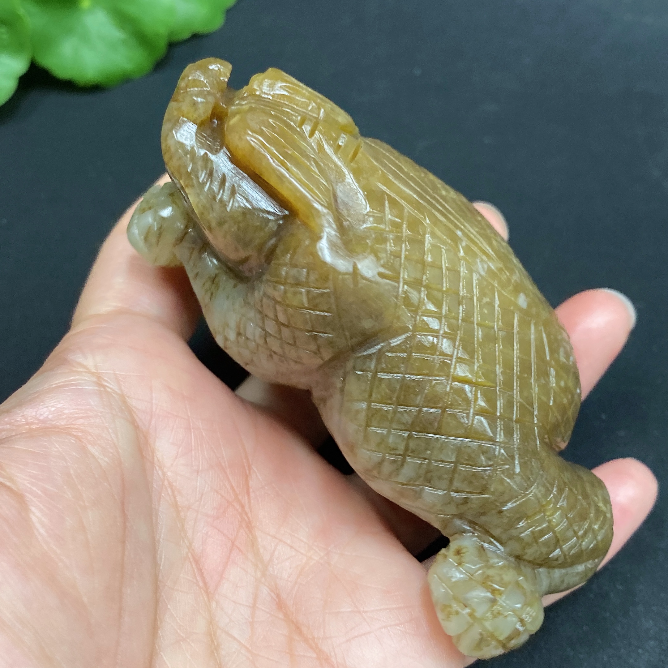 H30546006 Hetian Jade Ornament - Three-Legged Golden Toad