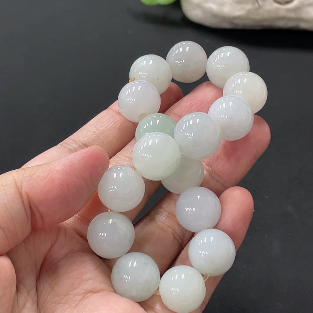 F35147315 Jadeite Bracelet Approx. 13.7mm Beads Total Weight Approx. 65.5g