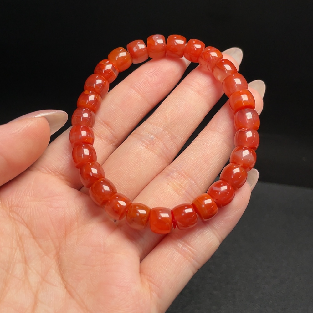 C34009551 Red Agate Bracelet with Visible Organic Matter, Total Weight Approx. 21.12g, Size About 8mm