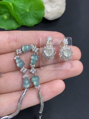 F46552233 翡翠蛋面+蛋面镶嵌手链一手走 非金