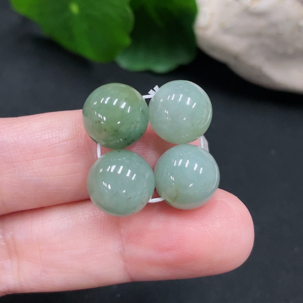 F35129138 Jadeite Round Beads Sell as a Lot