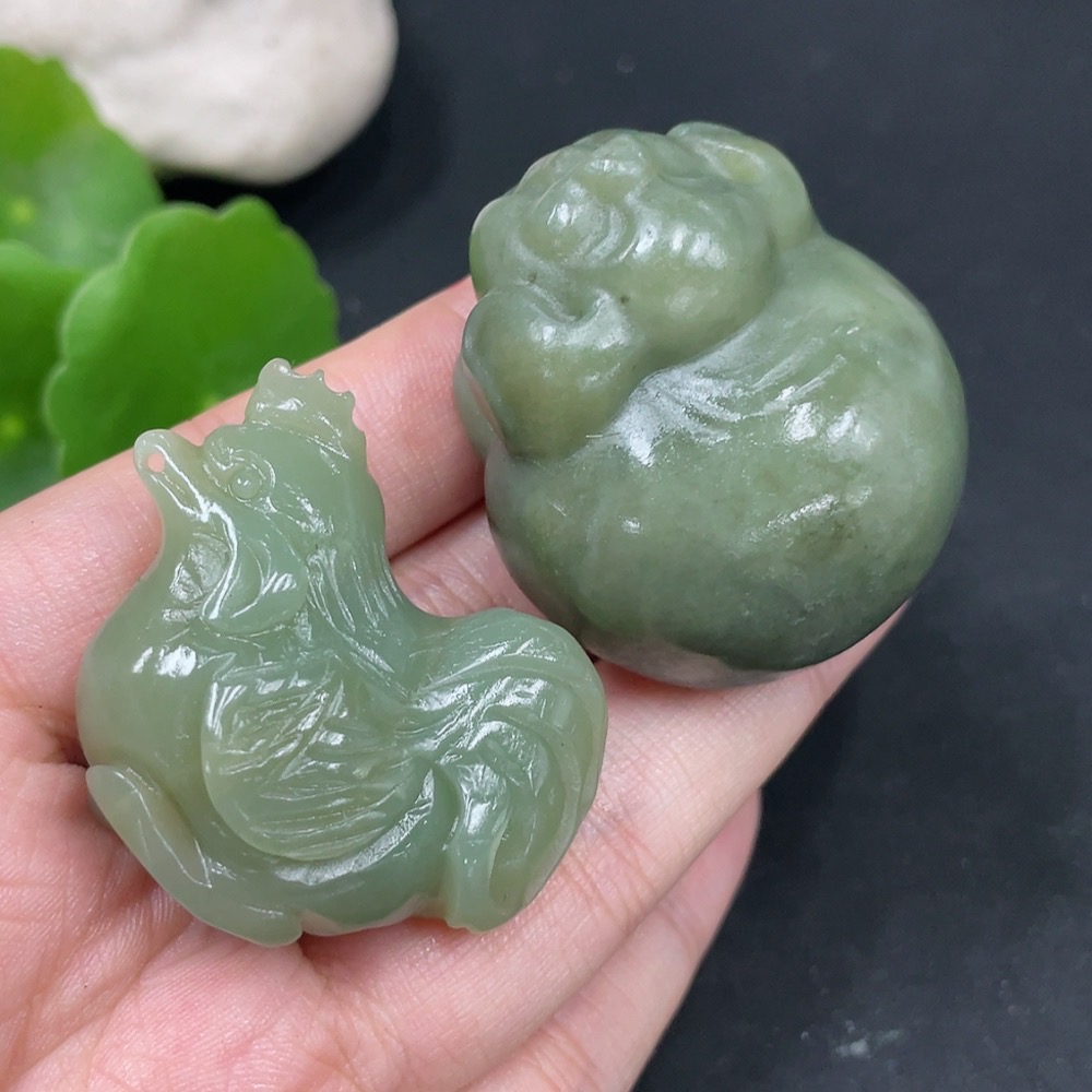 H30521831 Hetian Jade Handheld Carving - Rooster + Pig, Total Weight Approx. 99.7g
