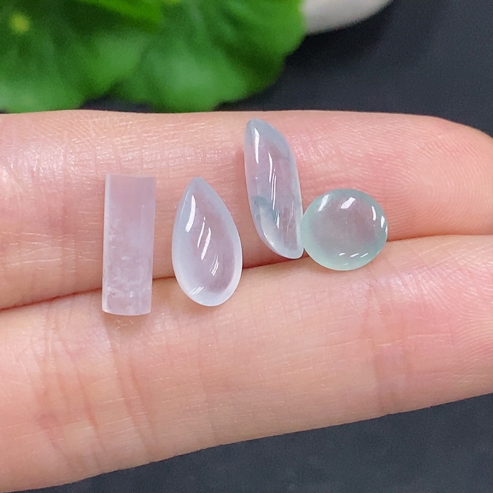 F32794310 Jadeite Inlaid Pieces Sell as a Lot
