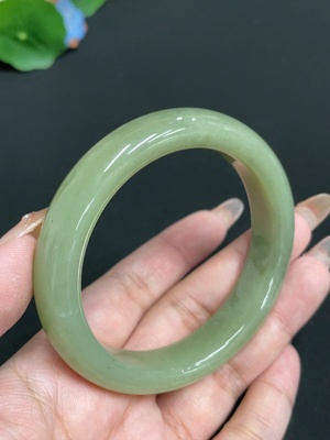 H32767592 Hetian Jade Round Bracelet Size 58.1 Total Weight Approx. 62.9g