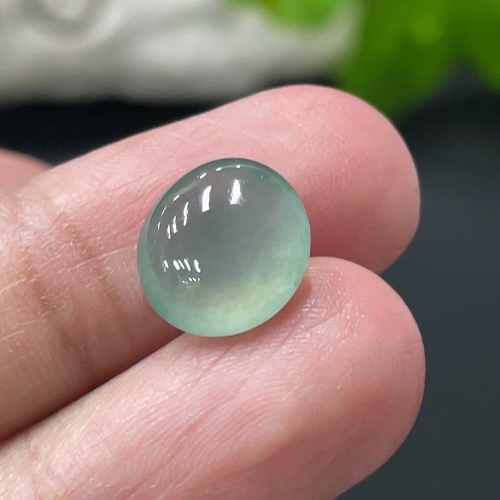 F28259826 Jadeite Cabochon Total Weight Approx. 0.8g