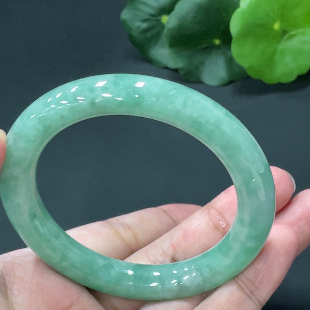 F18956833 JadeiteRound Bangle, Size 54.9, Total Weight 57.378g