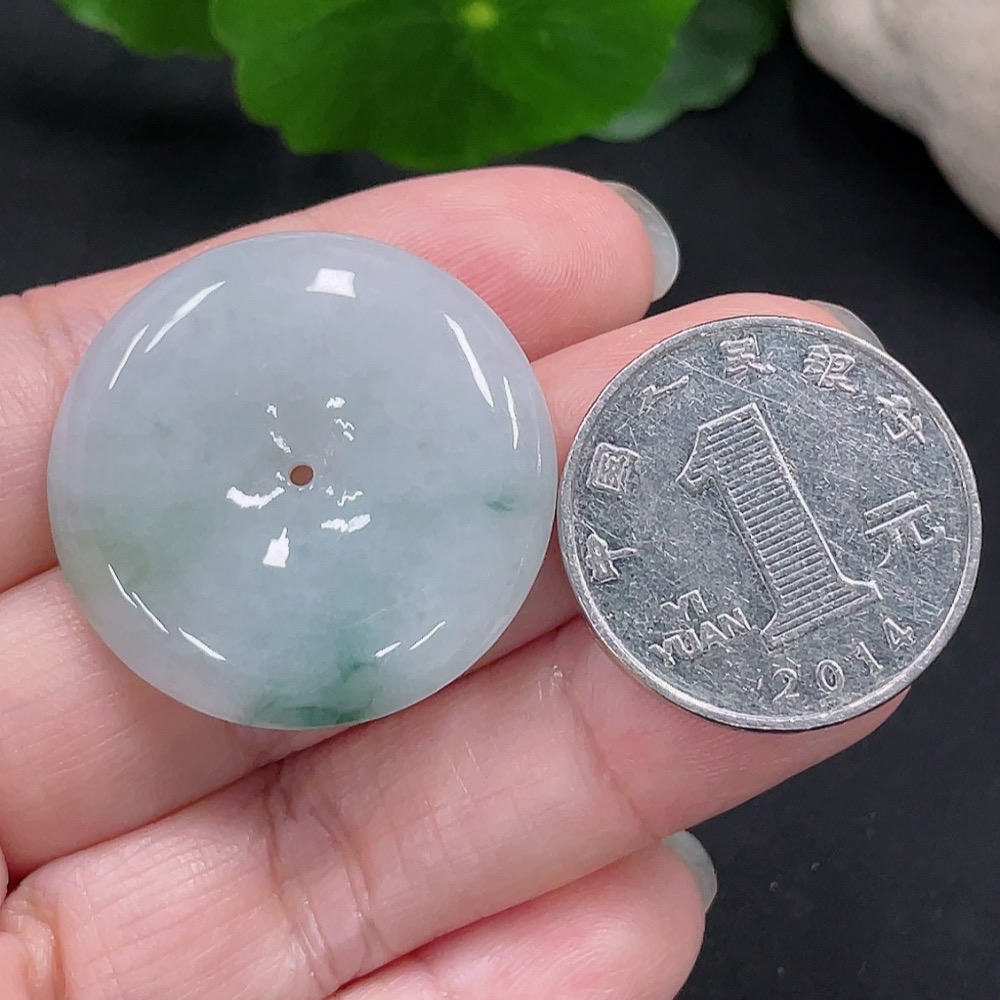 F31591407 Jadeite Peace Pendant, Total Weight Approx. 10.77g