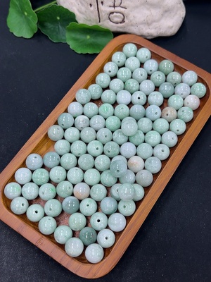 F45429851 翡翠珠子  30+ 一手走 货品总重约294.78克（含袋重）含其他矿物成分