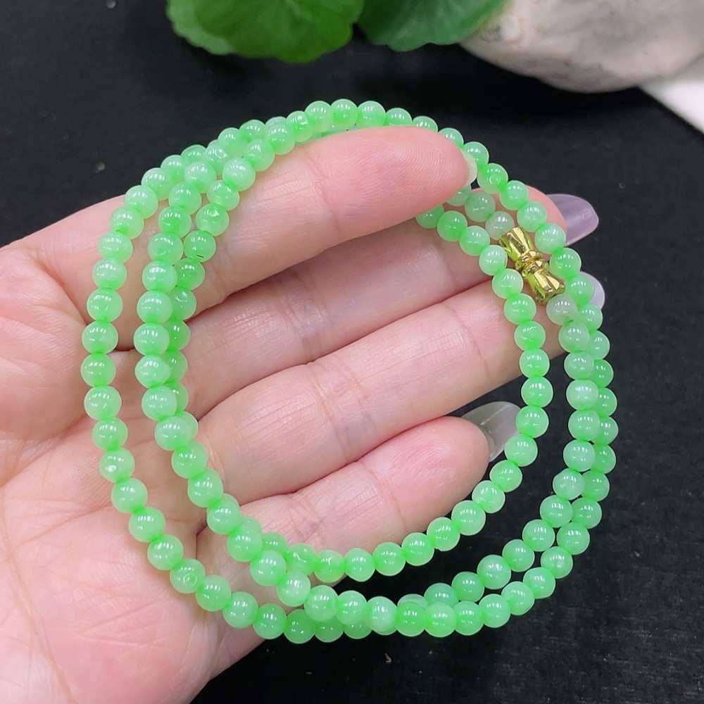 F33917823 Jadeite Beaded Necklace Approx. 4.3mm Total Weight Approx. 19.7g (Non-Gold Setting) (Cord Affects Color)