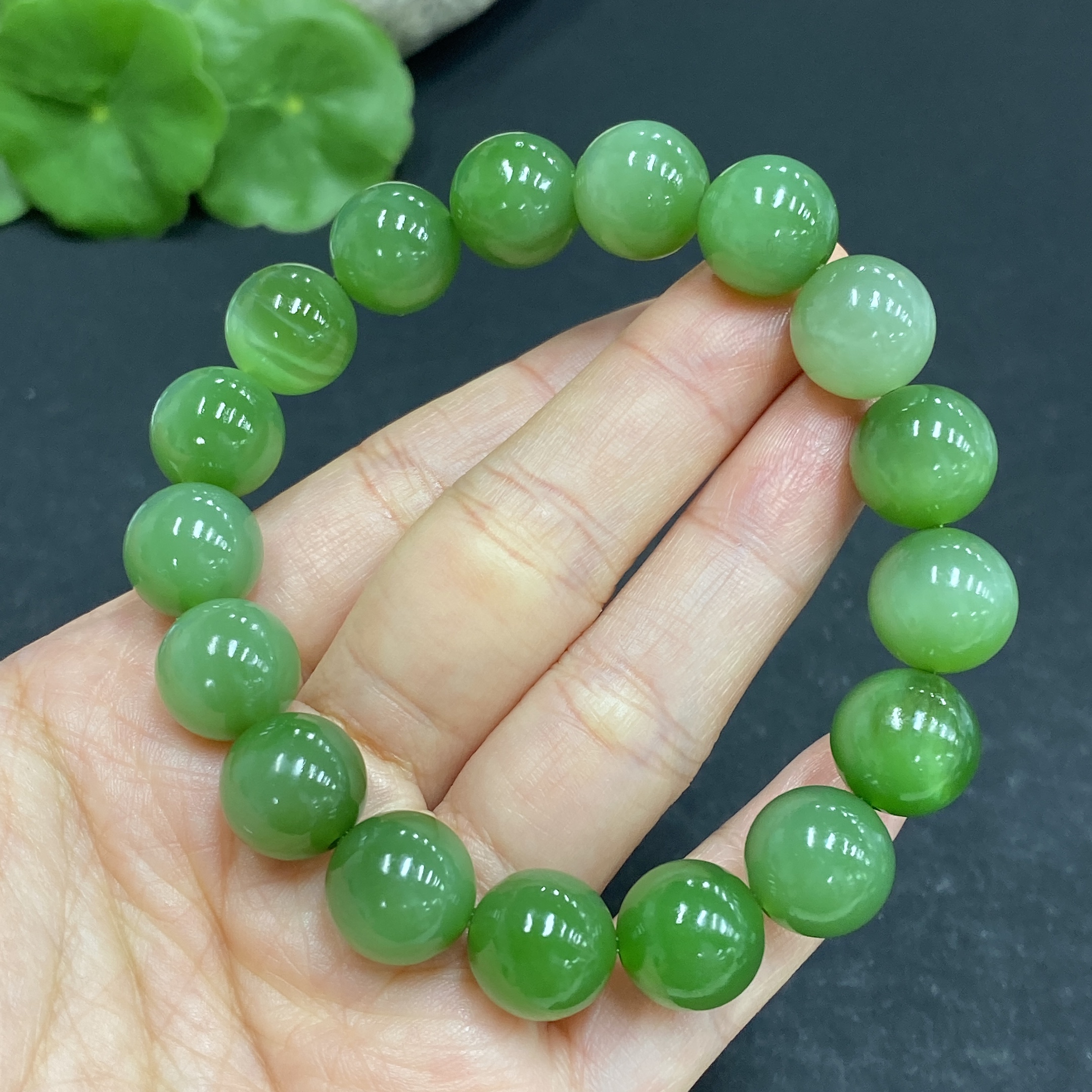 H32814233 Hetian Jade Bracelet, approx. 11.7mm beads, total weight approx. 45.2g