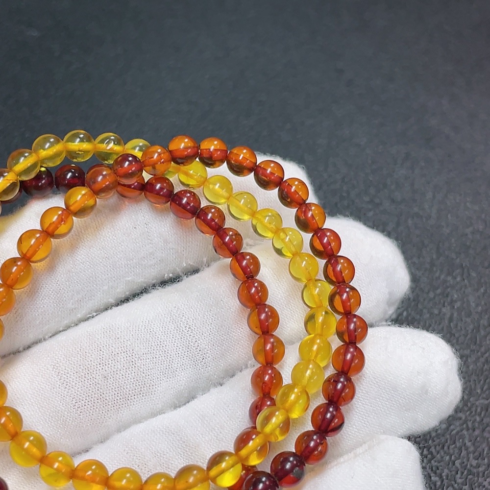 C32784425 Amber Beeswax Beaded Bracelet, Total Weight Approx. 7.99g, Size About 5mm