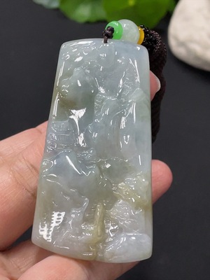 F31625786 翡翠山水牌挂件   货品总重约25.7g