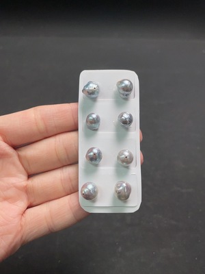 C37414883 海水珍珠散珠 颜色成因未定 含纸板 货品总重约6.3g 一手走