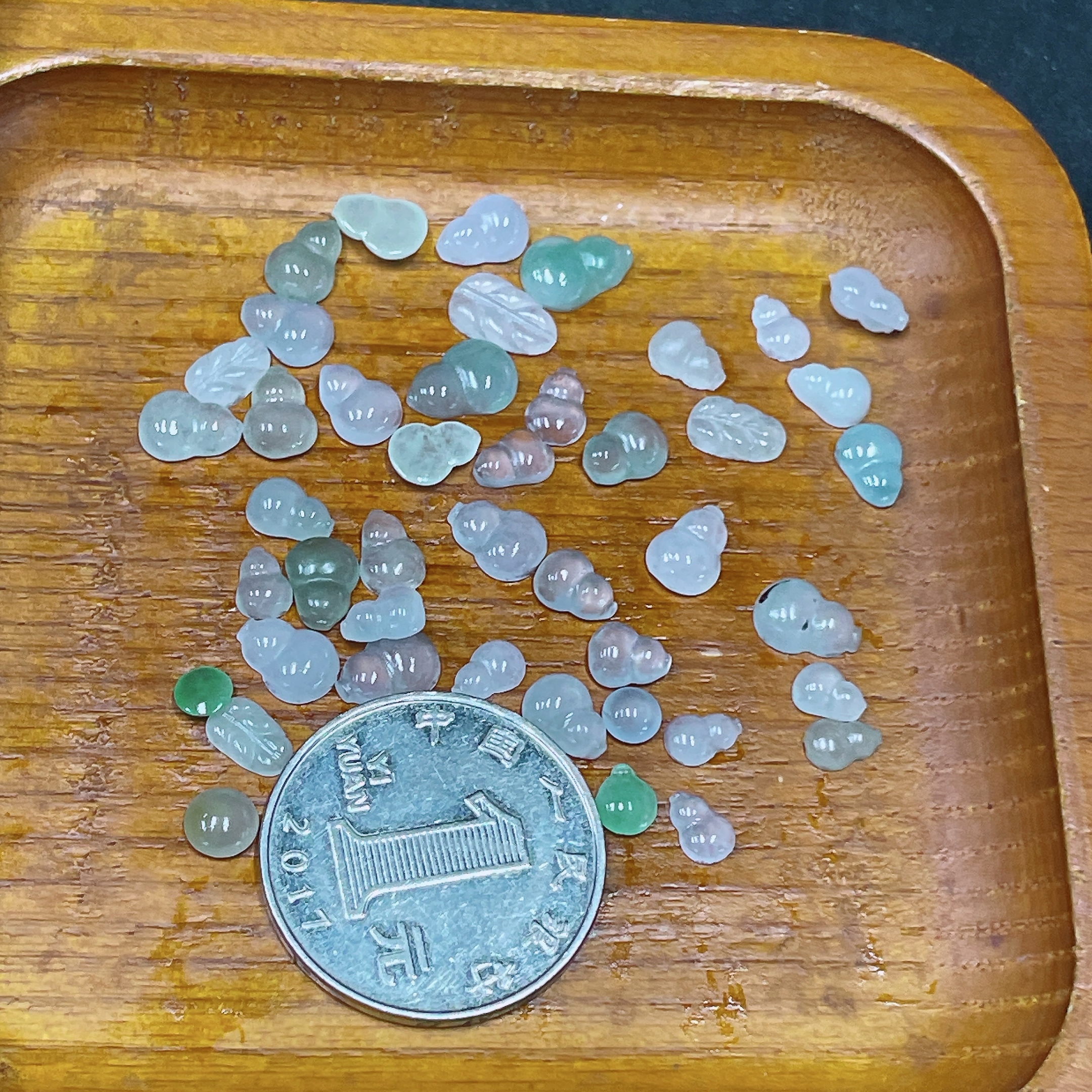 F34065267 Jadeite Pendant Gourd Sell as a Lot Rough