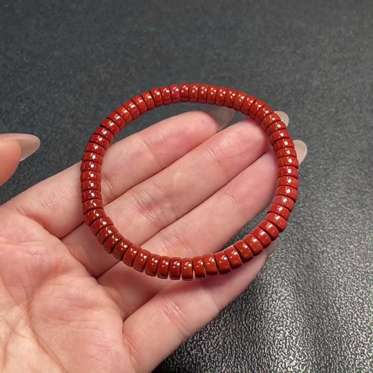 C34952599 Red Agate Bracelet with Visible Organic Matter, Total Weight Approx. 12.19g, Bead Size 6mm