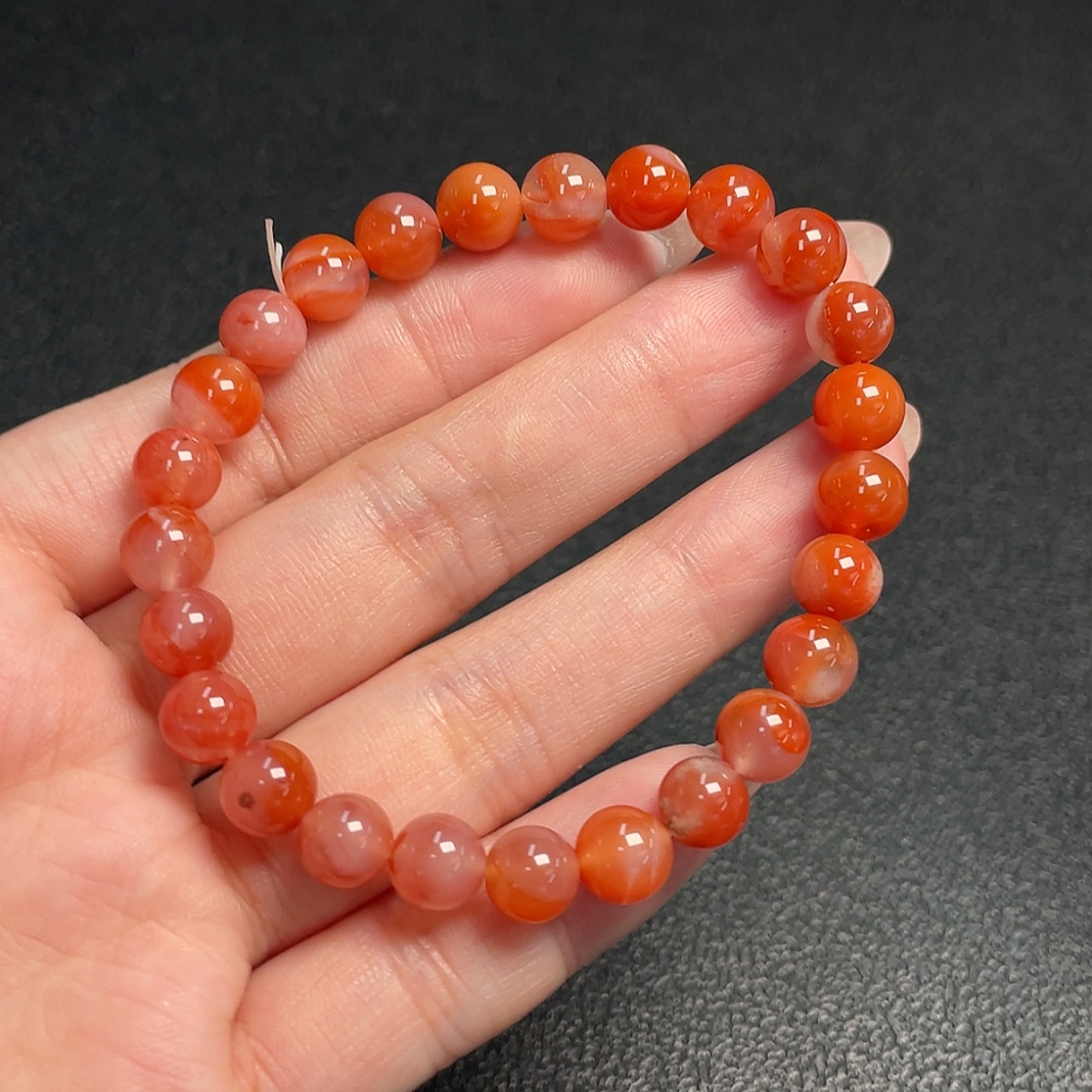 C33853514 Red Agate Bracelet with Visible Organic Matter, Total Weight Approx. 15.54g, Size ~7.8mm