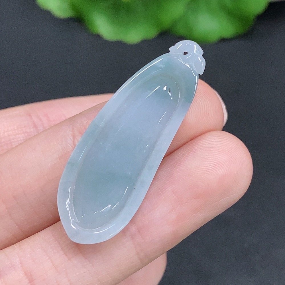 F34968567 Jadeite Fu Gua Pendant, Total Weight Approximately 4.4g
