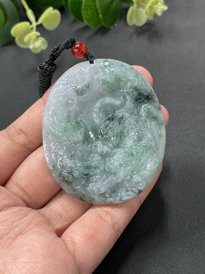 F09163374 Jadeite Leaping Dragon and Tiger Pendant