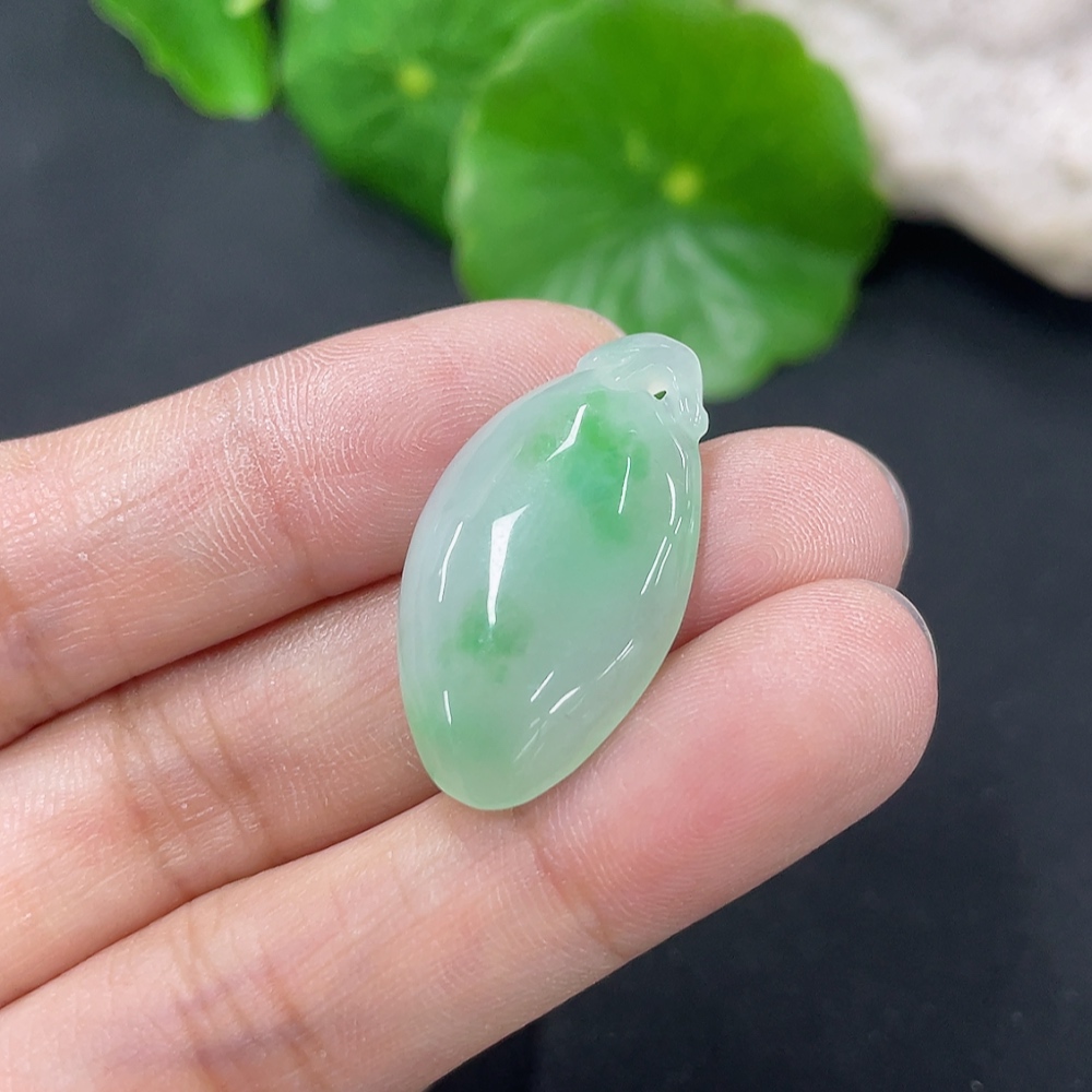 F46485035 Jadeite Fortune Melon Pendant, Total Weight Approx. 3.55g