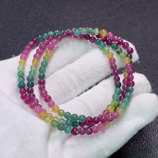 C33922632 Tourmaline bead strand with visible organic matter, total weight approx. 15.48g, bead size approx. 4mm