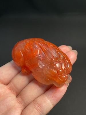 C42962695 南红玛瑙摆件 可见有机物 货品总重约83.76克