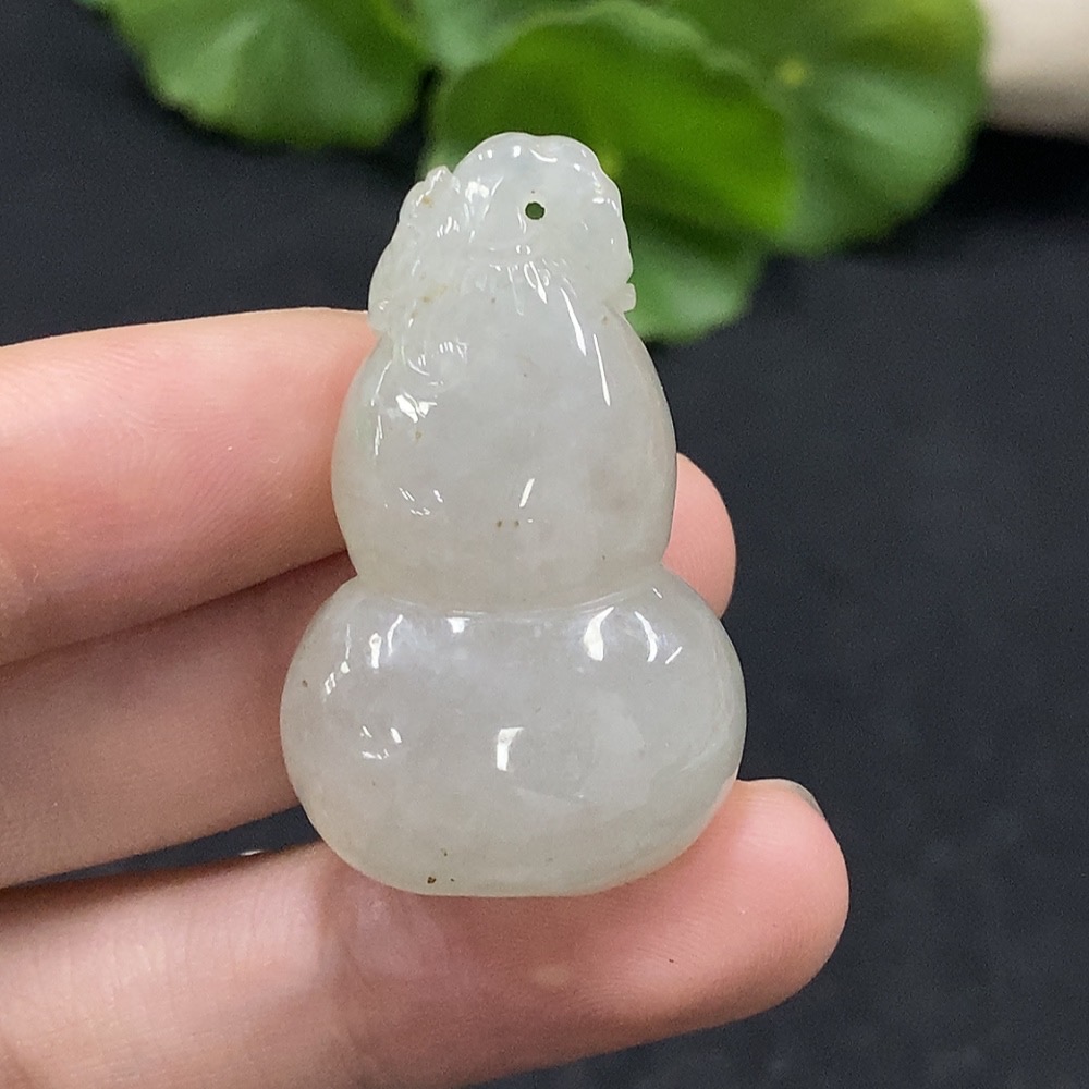 F34029031 Jadeite Gourd Pendant Total Weight Approx. 18.48g