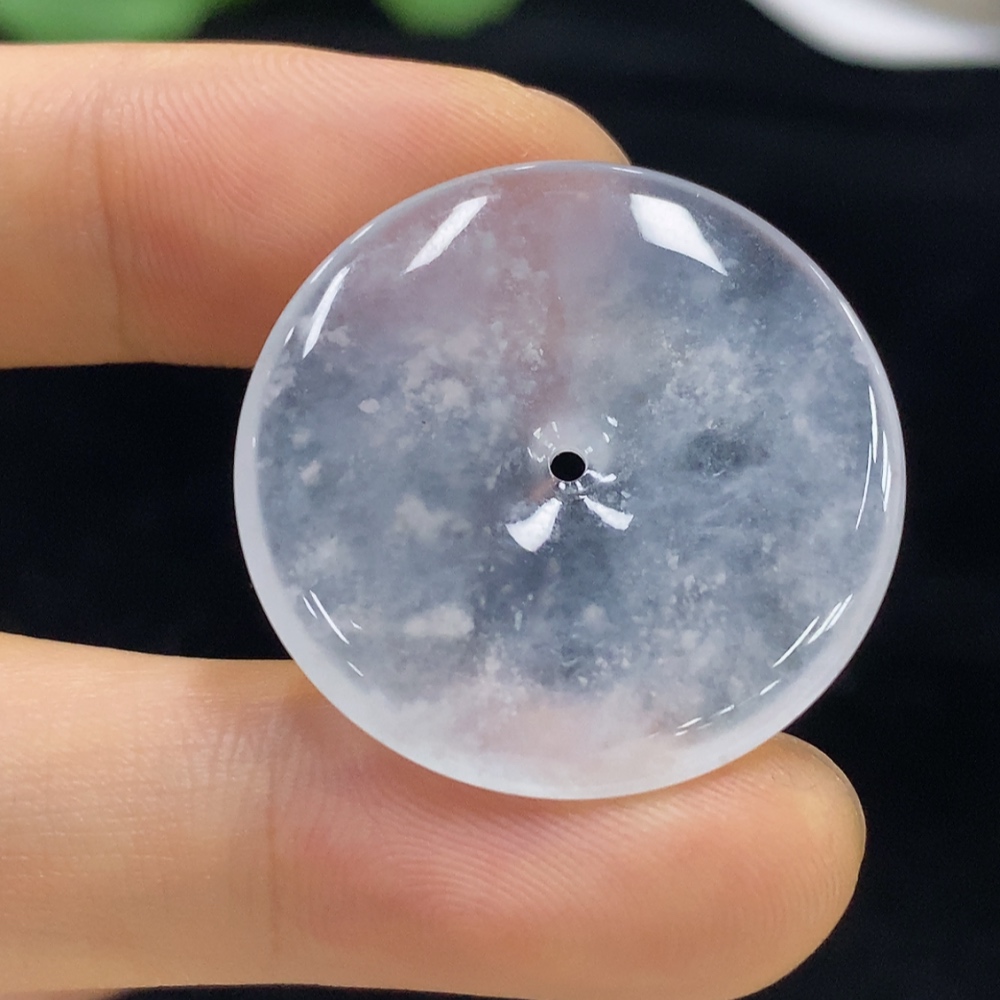 F33912281 Jadeite Peace Knot Pendant, Total Weight Approximately 6.35g