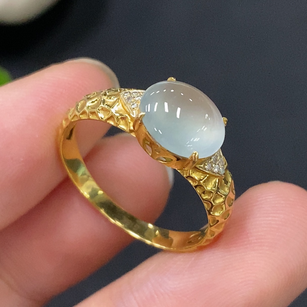 F29356425 Jadeite inlaid with 18k gold and diamonds, total weight approximately 2.42g, size 17