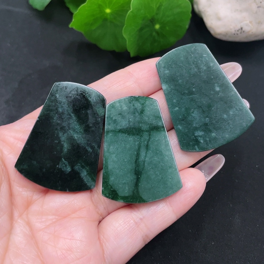 F35082967 Jadeite Plain Pendant Sell as a Lot