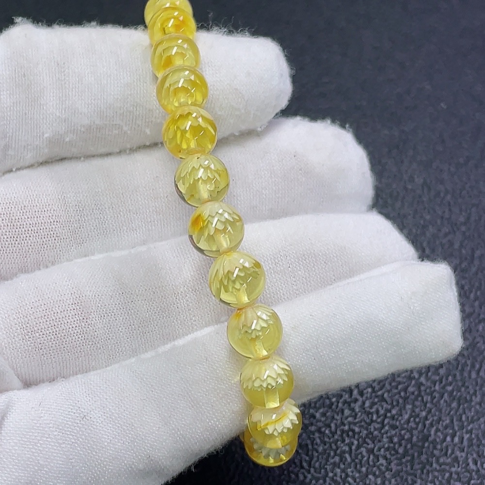 C31681634 Amber Beeswax Bracelet Total Weight Approx.6.22g Size About7.7mm