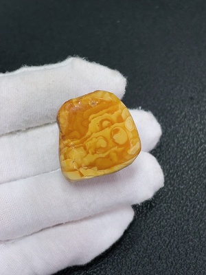 C41833776 琥珀蜜蜡饰品  货品总重约8.13克