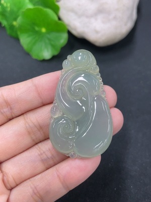 F46568721 翡翠挂件如意 货品总约重12.89g