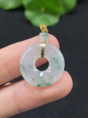 F34028537 Jadeite Donut Pendant 18K Gold Total Weight Approx. 2.3g