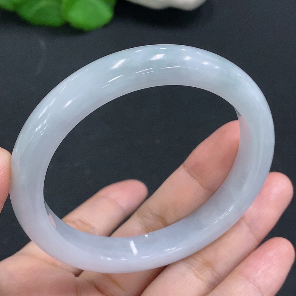 F24812785 Jadeite Round Bangle Size 58.8 Total Weight Approx. 53.8g