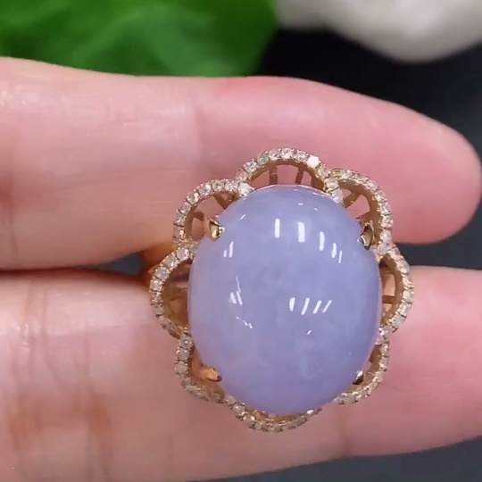F34001323 Jadeite Cabochon Ring 18k Gold Total Weight Approx. 8.7g Size 17 with Diamond Accents