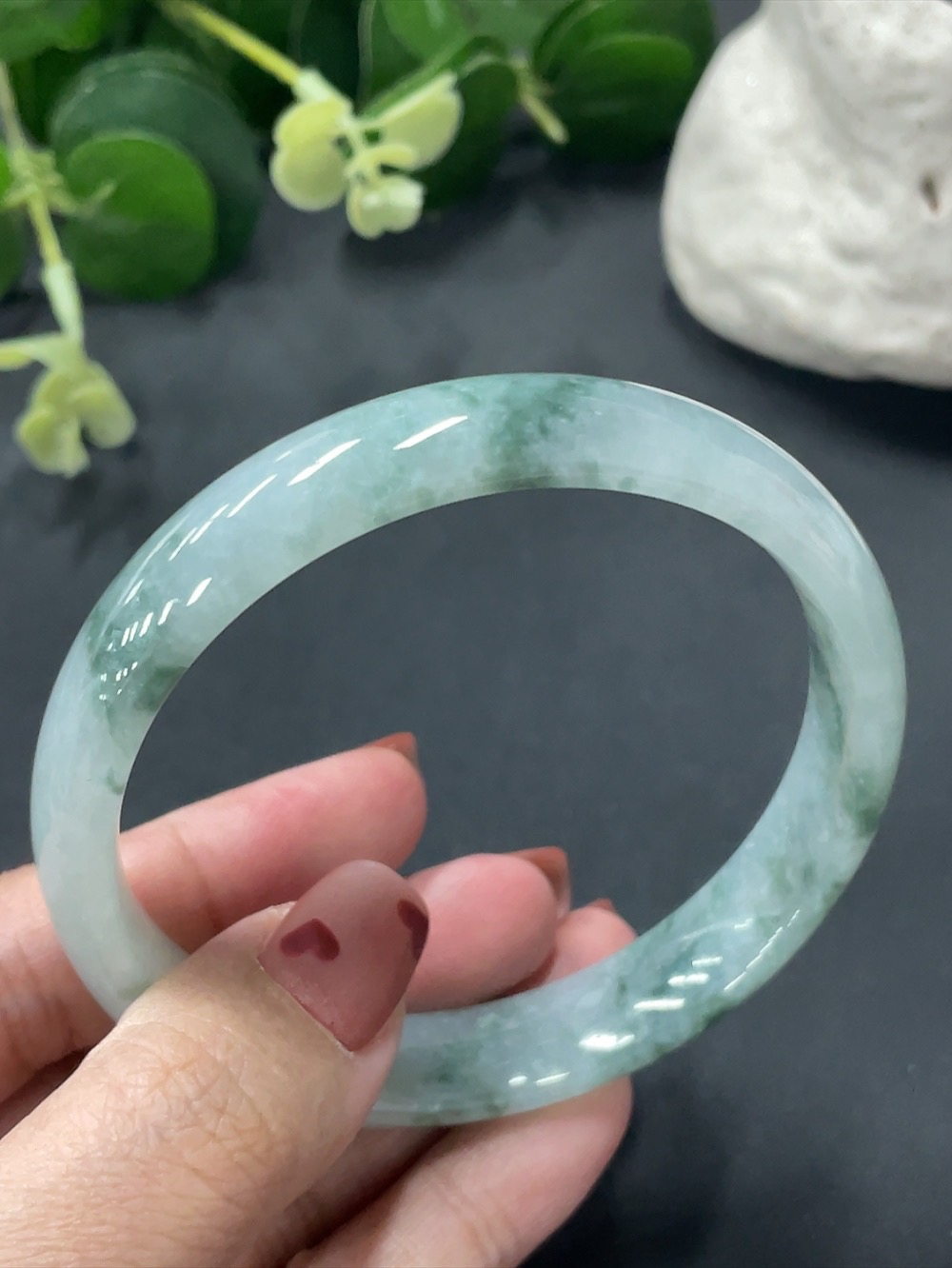 F13445348 Jadeite Regular Bangle 59.5 Loop Size