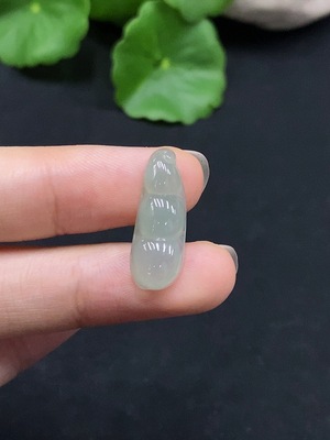 F29408465 Jadeite Blessed Bean Inlay Piece, Total Weight Approx. 1.43g