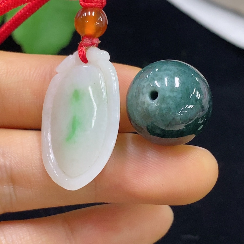 F35134322 Jadeite Blessed Melon/Round Beads Sell as a Lot