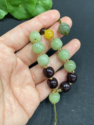 H31583746 Hetian Jade Bead Necklace, Approx. 9.9mm, Total Weight Approx. 40.8g, Non-Hetian Jade Beads Included