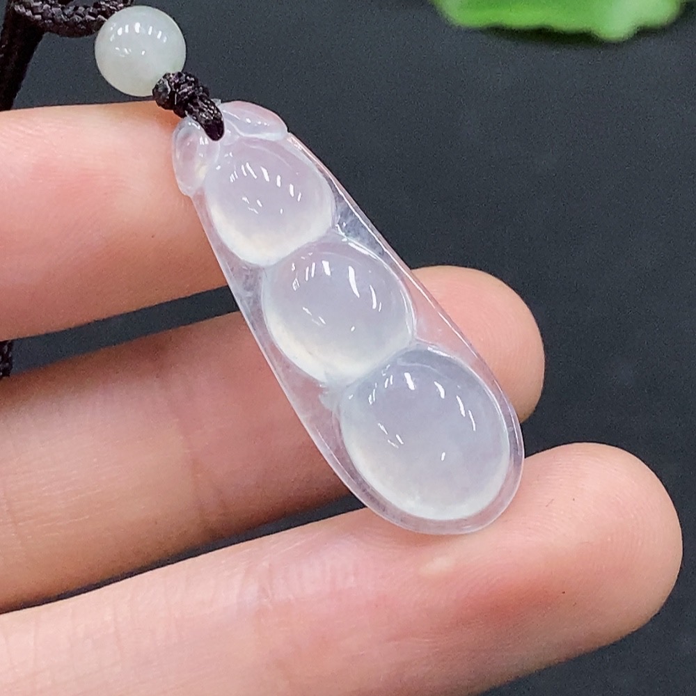 F33868001 Jadeite Lucky Bean Pendant