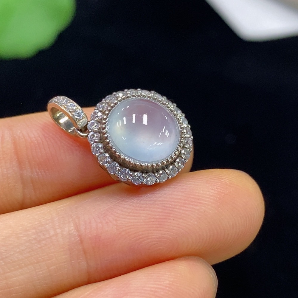 F35094010 Jadeite Cabochon Inlaid Pendant Non-Gold Non-Diamond Total Weight Approx. 2.13g