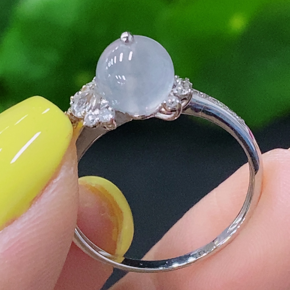 F28200631 Jadeite Inlaid Ring 18K Gold Size 13 Stone 6.5mm Approx. Total Weight 2.2g (Only Smallest Accent Stones Are Diamonds)