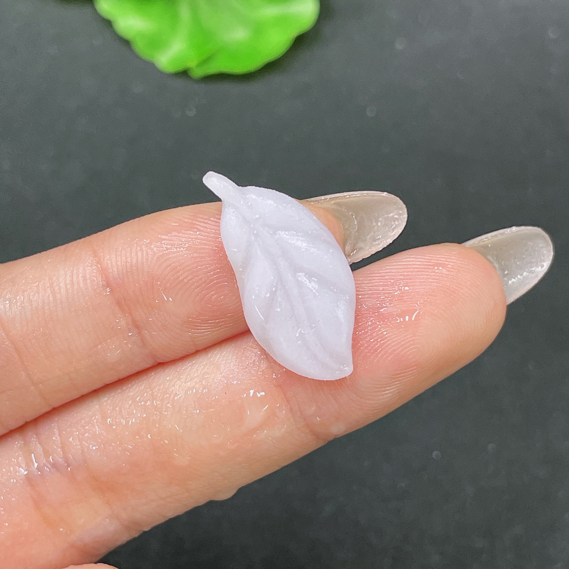 F35137803 Jadeite pendant rough leaf total weight about 1.73g