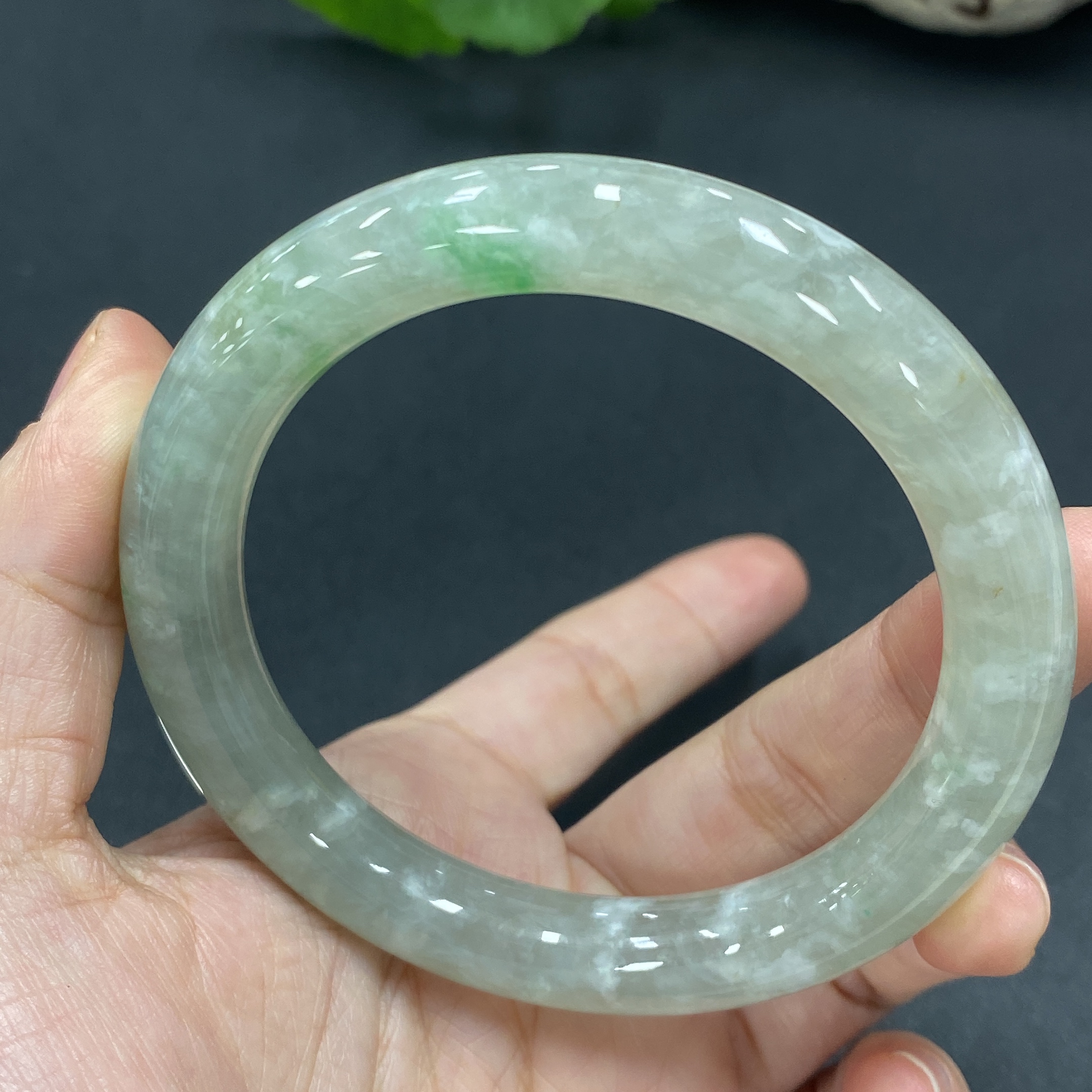 F10113583 Jadeite Round Bangle Size 55.8