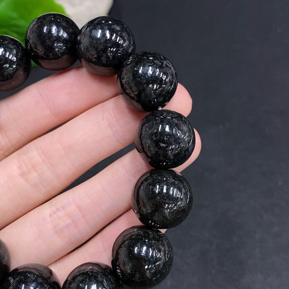 F33940674 Jadeite bracelet, total weight about 107.6g, size approx. 16.8mm