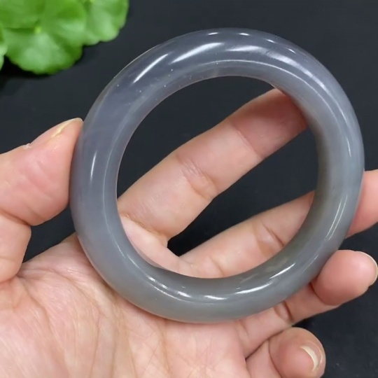 H34987080 Hetian Jade Round Bracelet Size 51.2 Total Weight Approx. 54.3g