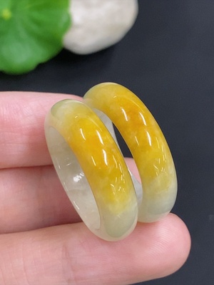 F46602235 翡翠戒指一手走 圈口23/22（颜色成因未定）