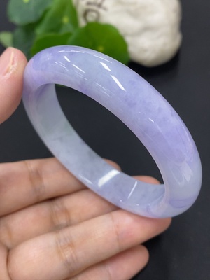 F46557652 翡翠正圈手镯 货品总重约61.3g 55.2圈口