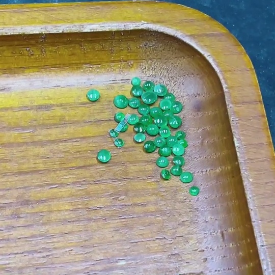 F35138611 Jadeite Cabochon 30+ Sell as a Lot Total Weight Approx. 0.7g (Incl. Small Bag Wt.)